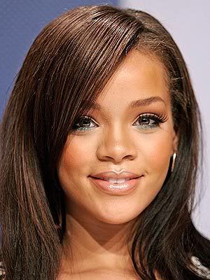 Rihanna Looking Pretty