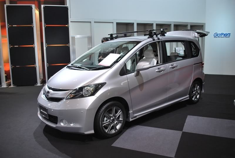 น้องใหม่ !! "Honda Freed"  เปิดจองแล้วครับ พร้อมรูป