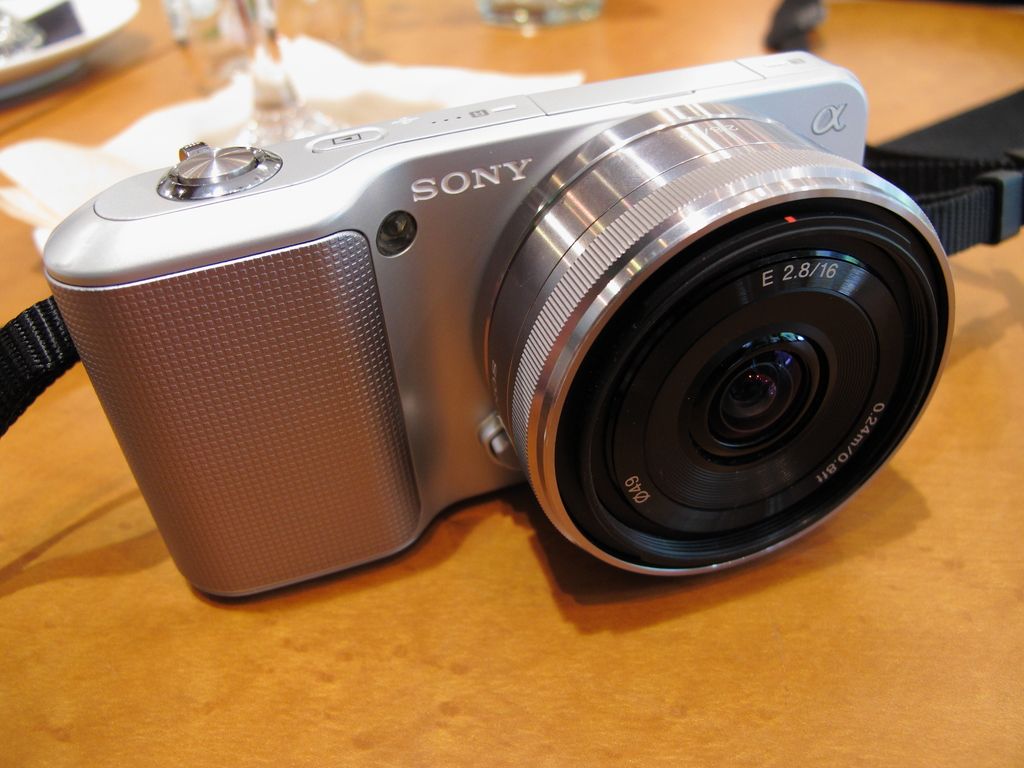 Canon 1100D+Kit, Sony A7, Sigma 35 1.4 ART, Flash F20M, Nex A3K, A5K, 5R, F3, 3N, 3, C3, SAM 55-200 - 20