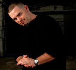 http://i172.photobucket.com/albums/w2/nutmeg062074/paulwall.jpg