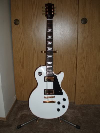 gibson les paul studio alpine white. WhiteGibsonLesPaul