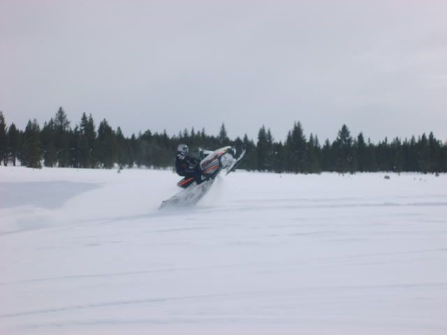 mammothwheelie072.jpg