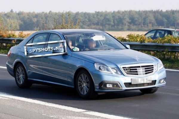 spy-2012my-update-for-the-mercedes-benz-e-klasse-2_zpsfjlrhidh.jpg