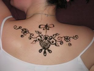 Henna Body painting