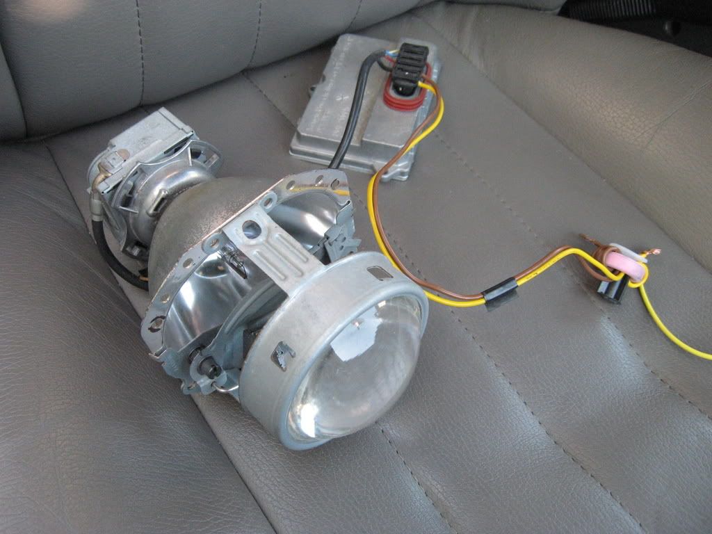 Chrysler sebring headlight lens