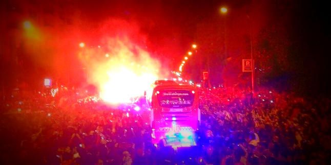 bus_zpsgxk8fq79.jpg