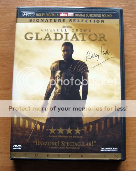 http://i172.photobucket.com/albums/w7/4alexf/DVD%20Mania/GladiatorR1SignatureSelectionDTS-ES.jpg