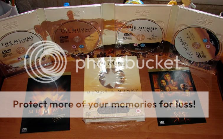 http://i172.photobucket.com/albums/w7/4alexf/DVD%20Mania/MummyUltimateCollectionR2Digipac-4.jpg