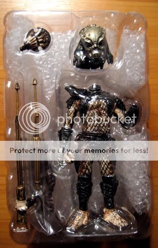 http://i172.photobucket.com/albums/w7/4alexf/Model%20Figures/Predator2_HunterKotobukiyaOneCoi-6.jpg